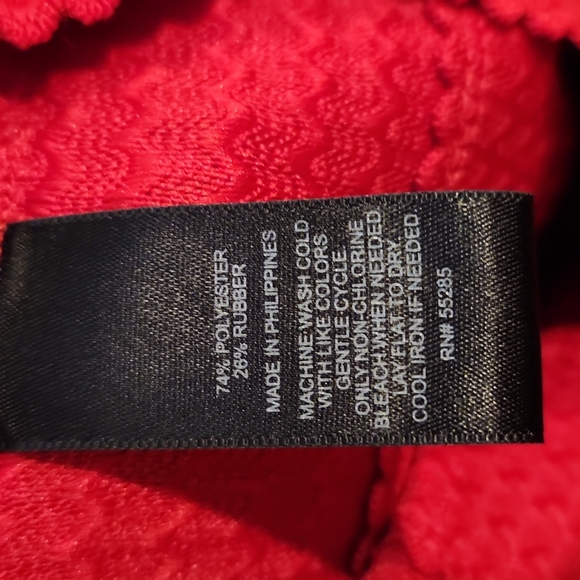 Express sz M red pleated skirt - Picture 6 of 7